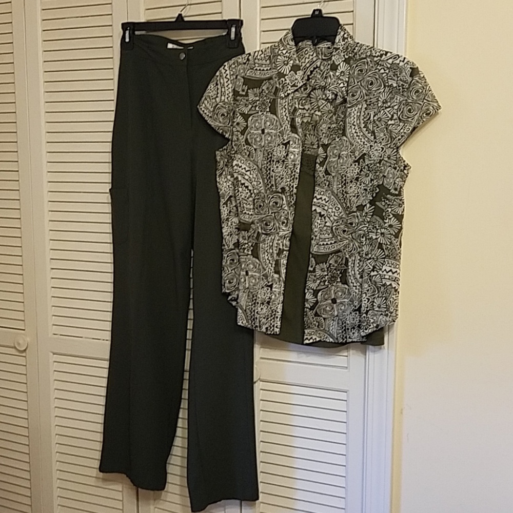 Travelsmith dressy cargo pants.